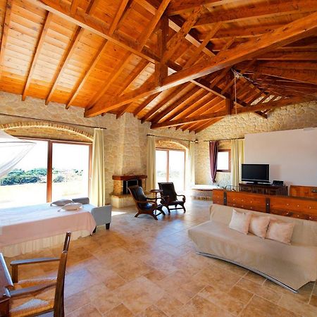 Villa Petrino Halikounas Bagian luar foto