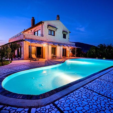 Villa Petrino Halikounas Bagian luar foto