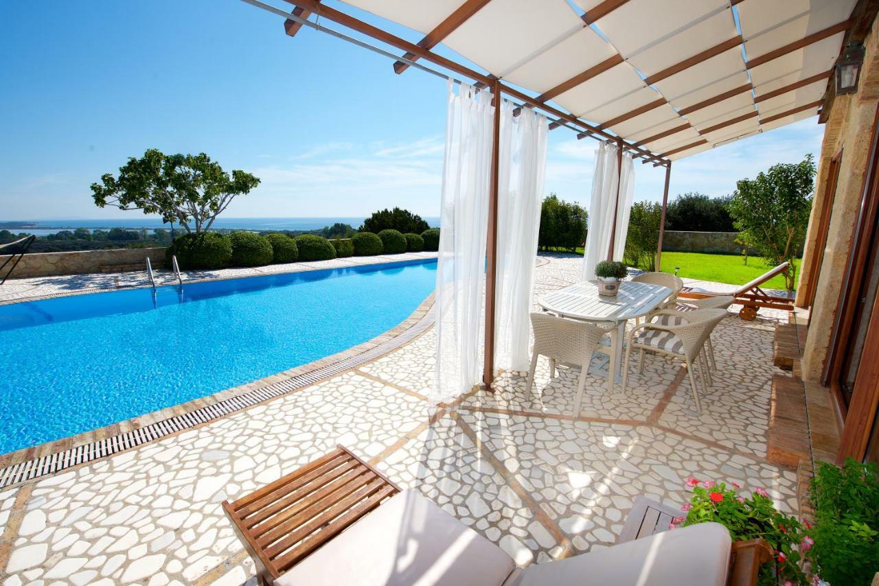 Villa Petrino Halikounas Bagian luar foto